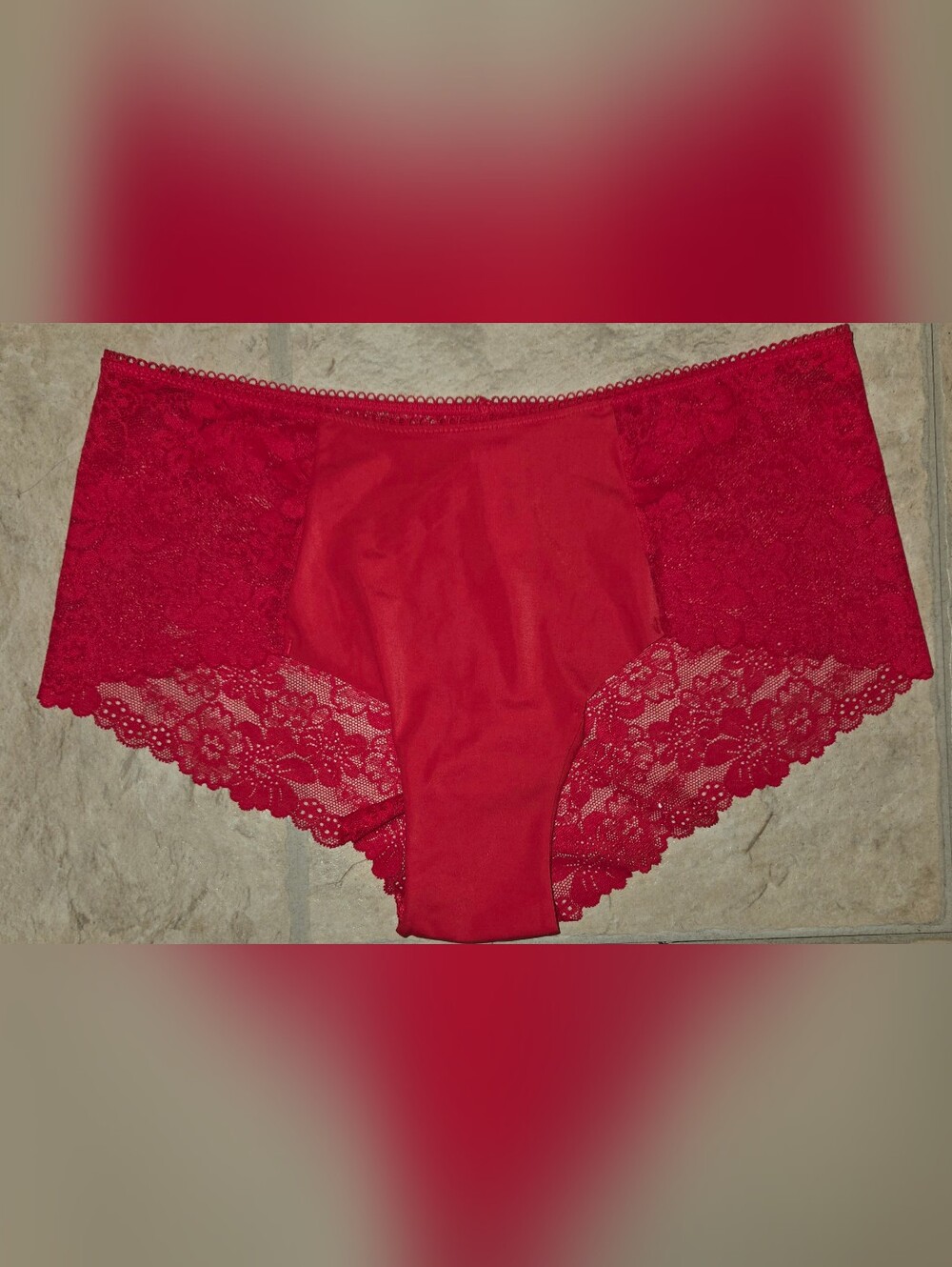 Victoria's Secret No Show Cheeky Red Lace Panties Size Large